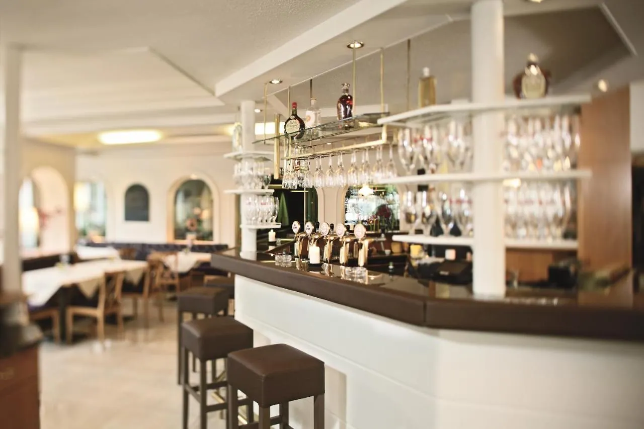 Hotel Roemerstube Graz 3*,